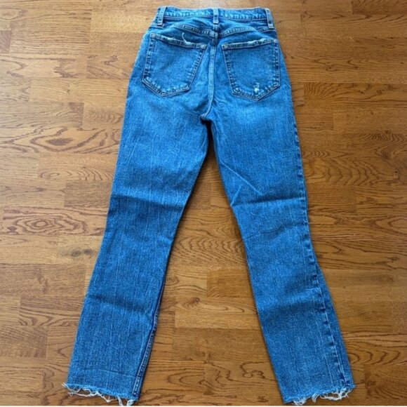 Abercrombie Ultra High Rise Mom Jeans Denim 24 00R Blue Ripped Raw Hem Straight - Picture 5 of 5